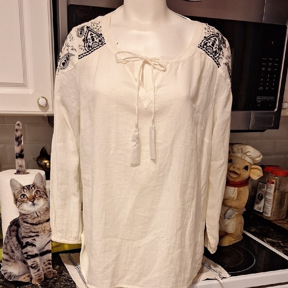 d Womens RuffHewn Long Sleeve Off White Plus Size Top 1X.  NWOT